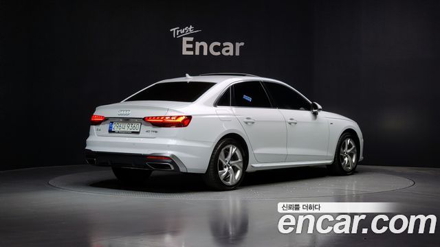 Audi A4 2020 — photo 2