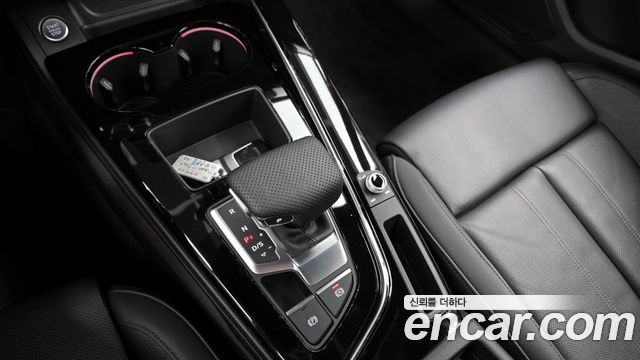 Audi A4 2020 — photo 9