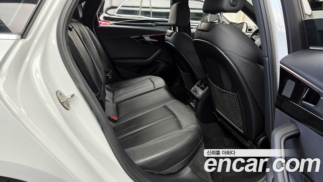 Audi A4 2020 — photo 12
