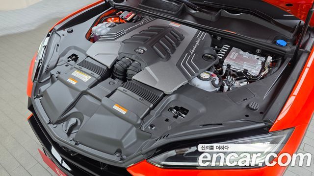 Lamborghini Urus 2025 — photo 6