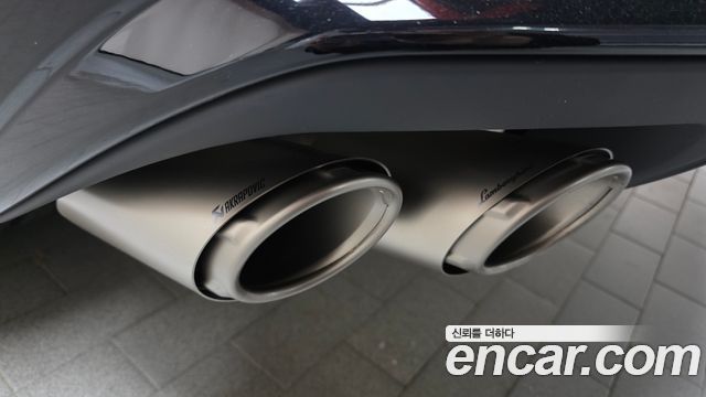 Lamborghini Urus 2025 — photo 19