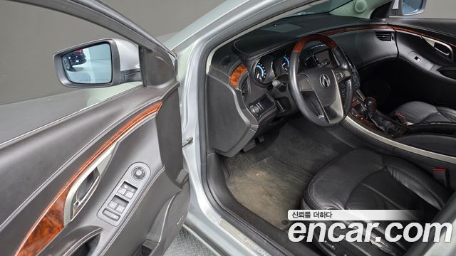 Chevrolet Korea Alpheon 2011 — photo 12