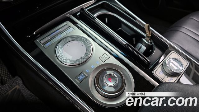Genesis GV80 2020 — photo 9