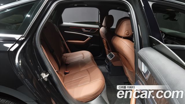 Audi A6 2023 — photo 12