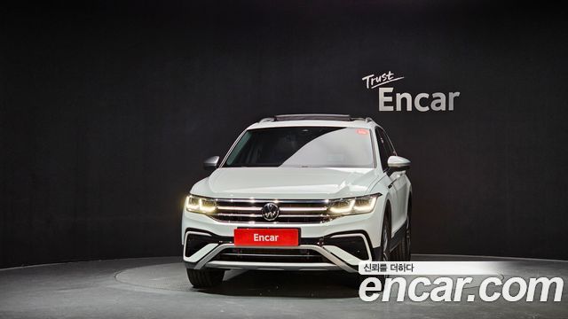 Volkswagen Tiguan 2023 — photo 3