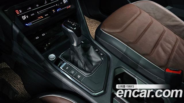 Volkswagen Tiguan 2023 — photo 9
