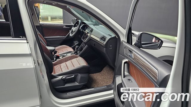 Volkswagen Tiguan 2023 — photo 10