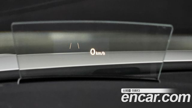 Volkswagen Tiguan 2023 — photo 16