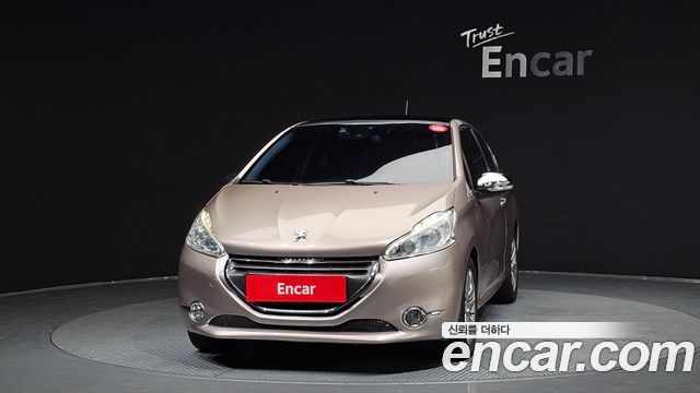 Peugeot 208 2013 — photo 3