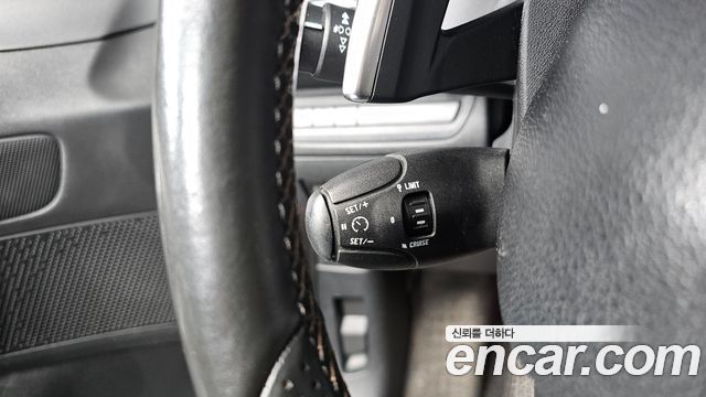 Peugeot 208 2013 — photo 14