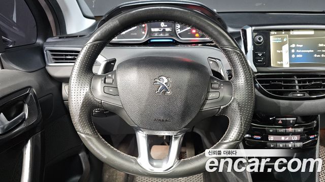 Peugeot 208 2013 — photo 15