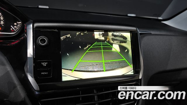 Peugeot 208 2013 — photo 17