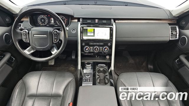 Land Rover Discovery 2018 — photo 7