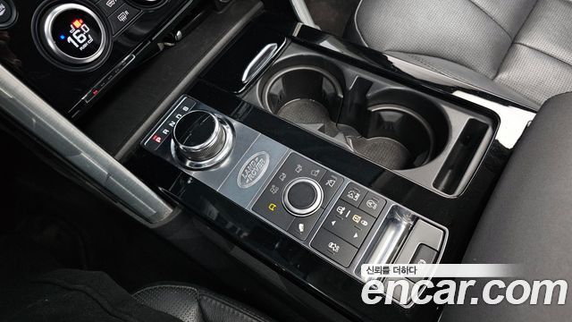 Land Rover Discovery 2018 — photo 9