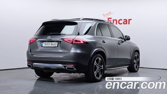 Mercedes-Benz GLE-Class 2021 — photo 2