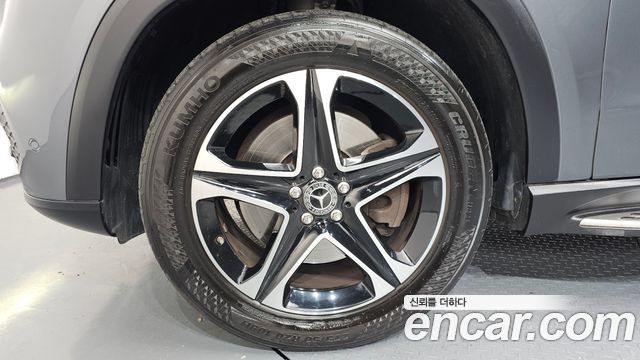Mercedes-Benz GLE-Class 2021 — photo 5