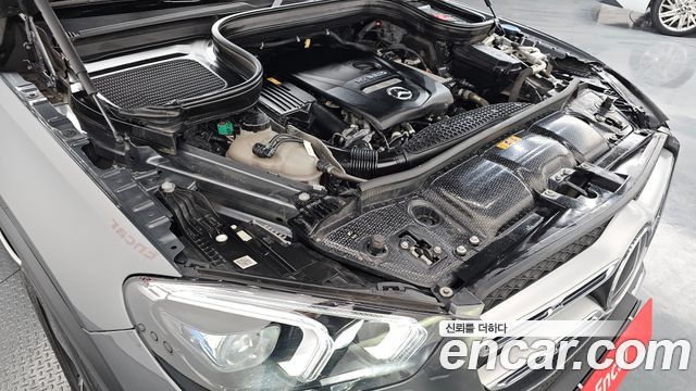 Mercedes-Benz GLE-Class 2021 — photo 6
