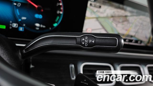 Mercedes-Benz GLE-Class 2021 — photo 9
