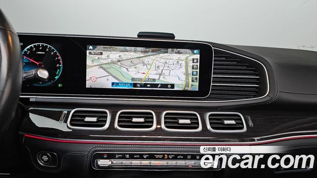 Mercedes-Benz GLE-Class 2021 — photo 14