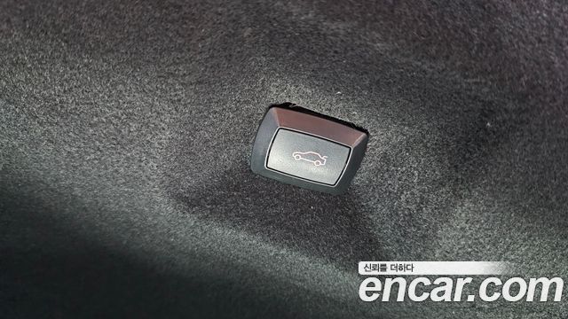 Renault Korea SM6 2021 — photo 19