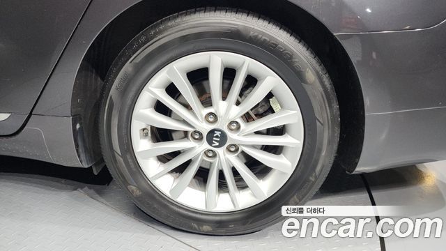 Kia K7 2020 — photo 5