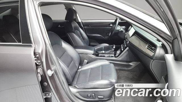 Kia K7 2020 — photo 11