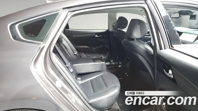 Kia K7 2020 — photo 12