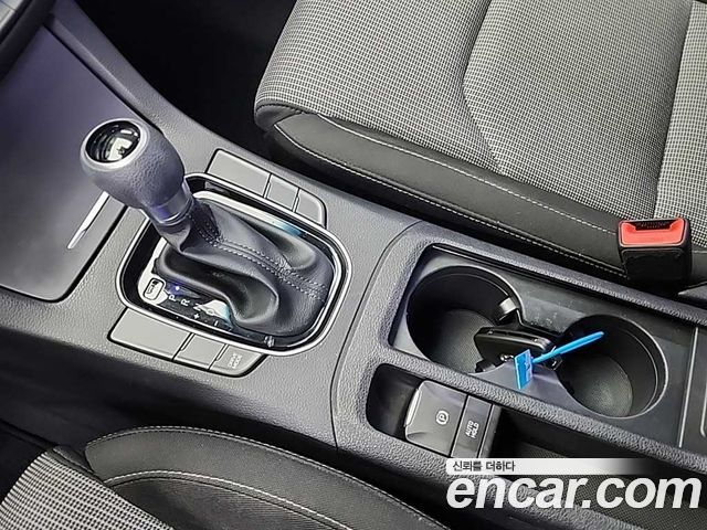 Hyundai i30 2018 — photo 8