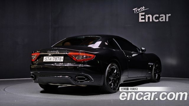 Maserati GranTurismo 2013 — photo 2