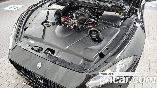 Maserati GranTurismo 2013 — photo 6
