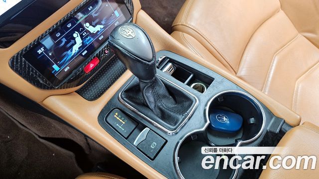 Maserati GranTurismo 2013 — photo 9