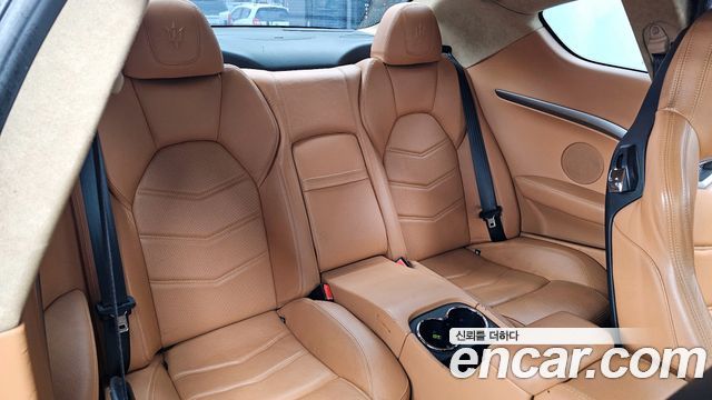 Maserati GranTurismo 2013 — photo 12