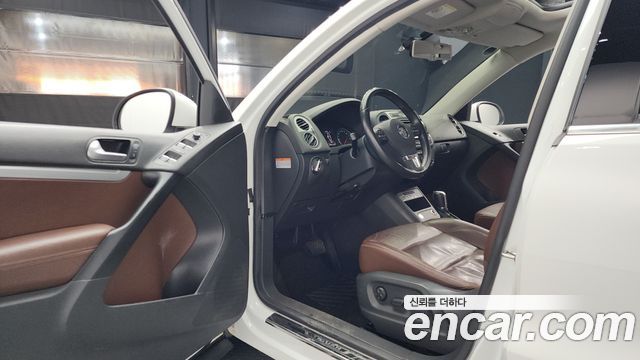 Volkswagen Tiguan 2016 — photo 10