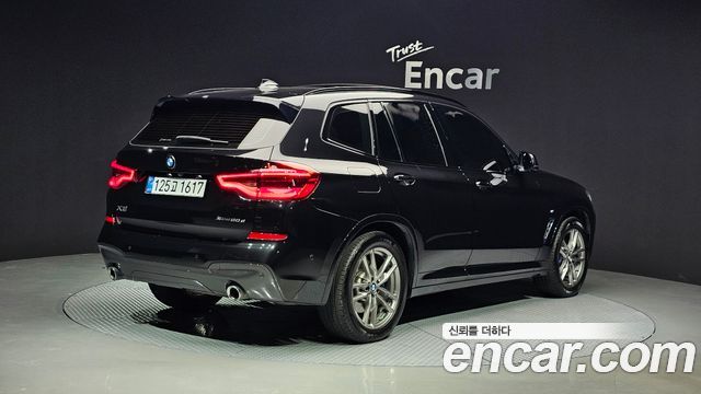 BMW X3 2021 — photo 2