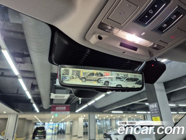 Land Rover Range Rover Evoque 2025 — photo 15