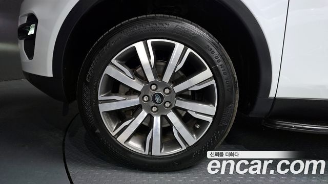 Land Rover Discovery Sport 2018 — photo 5
