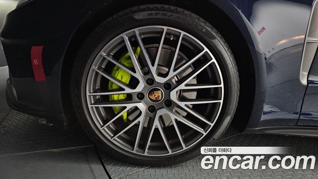 Porsche Panamera 2023 — photo 5
