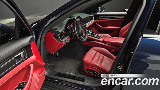 Porsche Panamera 2023 — photo 11