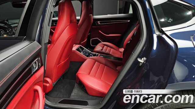 Porsche Panamera 2023 — photo 12