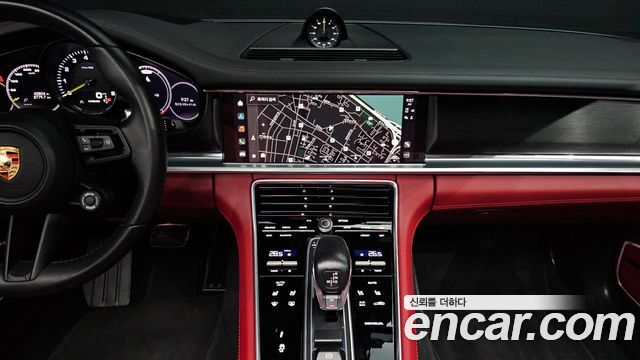 Porsche Panamera 2023 — photo 14