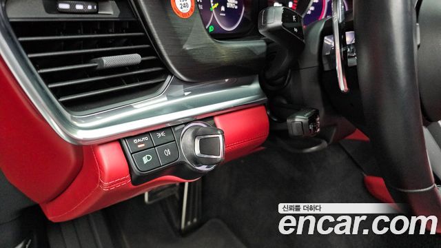 Porsche Panamera 2023 — photo 18