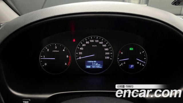 Hyundai Starex 2017 — photo 8