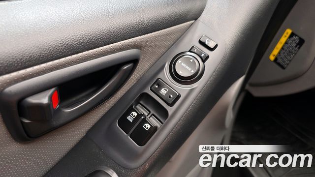 Hyundai Starex 2017 — photo 14