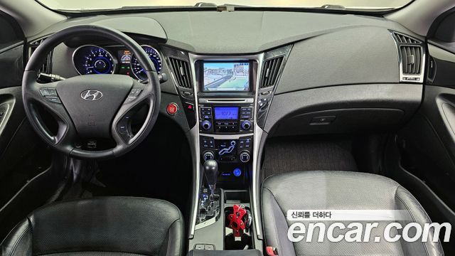 Hyundai Sonata 2010 — photo 7