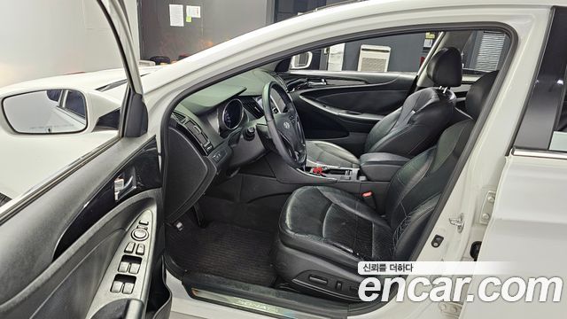 Hyundai Sonata 2010 — photo 10