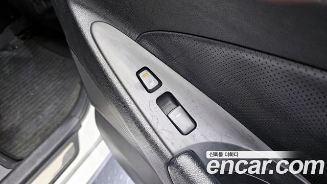 Hyundai Sonata 2010 — photo 20