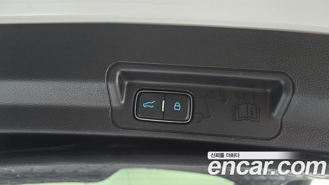 Ford Explorer 2020 — photo 20