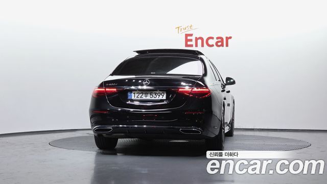 Mercedes-Benz S-Class 2022 — photo 4