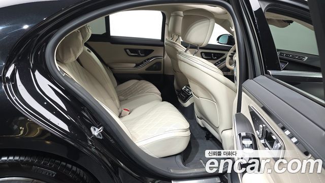 Mercedes-Benz S-Class 2022 — photo 12