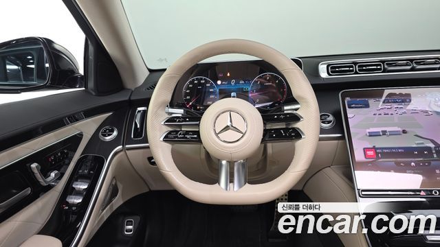 Mercedes-Benz S-Class 2022 — photo 13